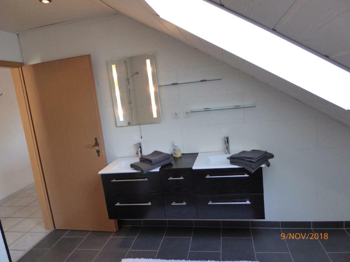 Monteurwohnung - FerienWohnung nähe Limburg an der Lahn Flacht Exterior foto