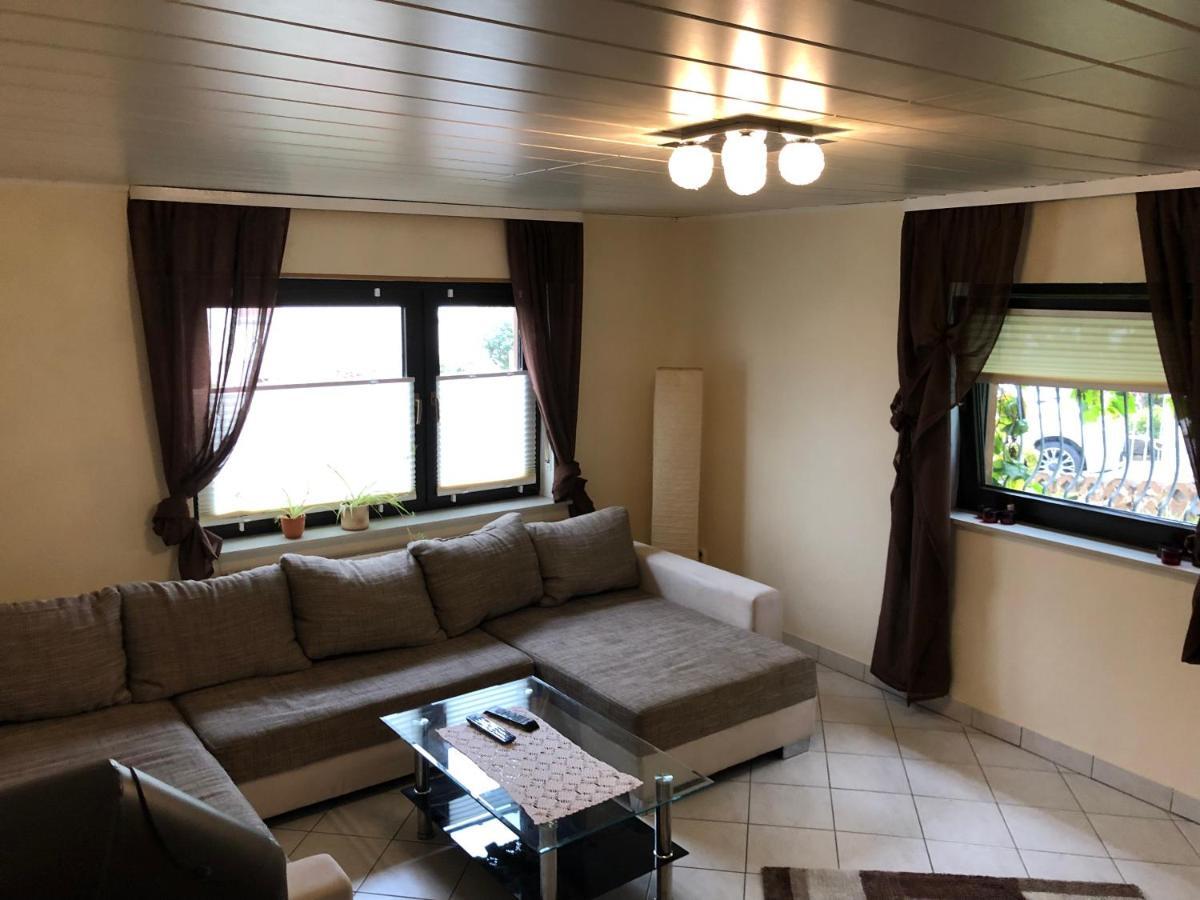 Monteurwohnung - FerienWohnung nähe Limburg an der Lahn Flacht Exterior foto