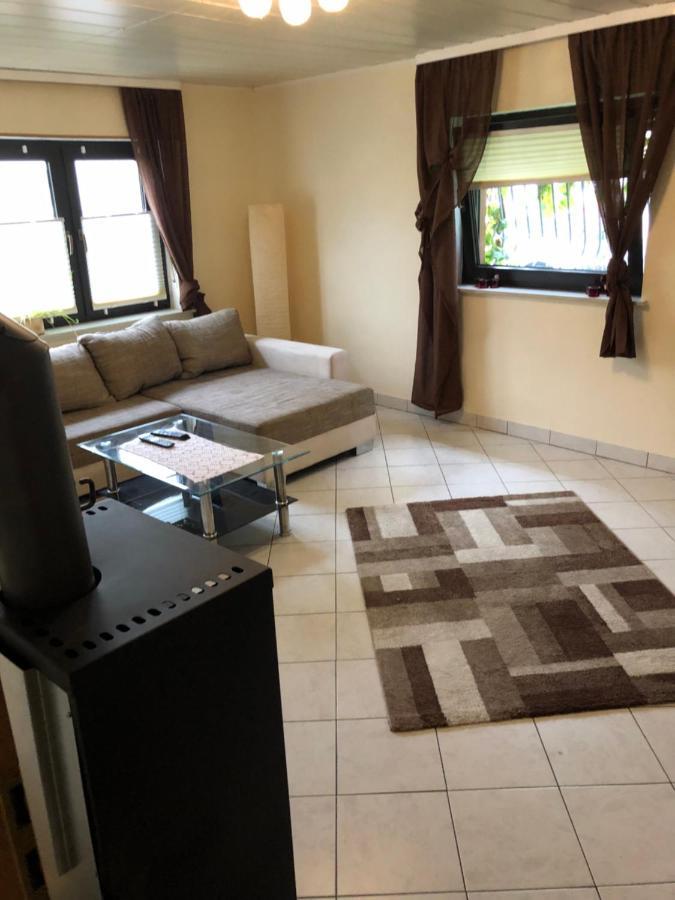 Monteurwohnung - FerienWohnung nähe Limburg an der Lahn Flacht Exterior foto